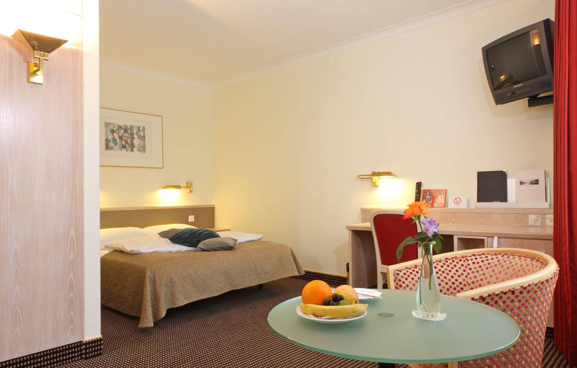 Seehotel Waldstaetterhof Swiss Quality Brunnen Bagian luar foto