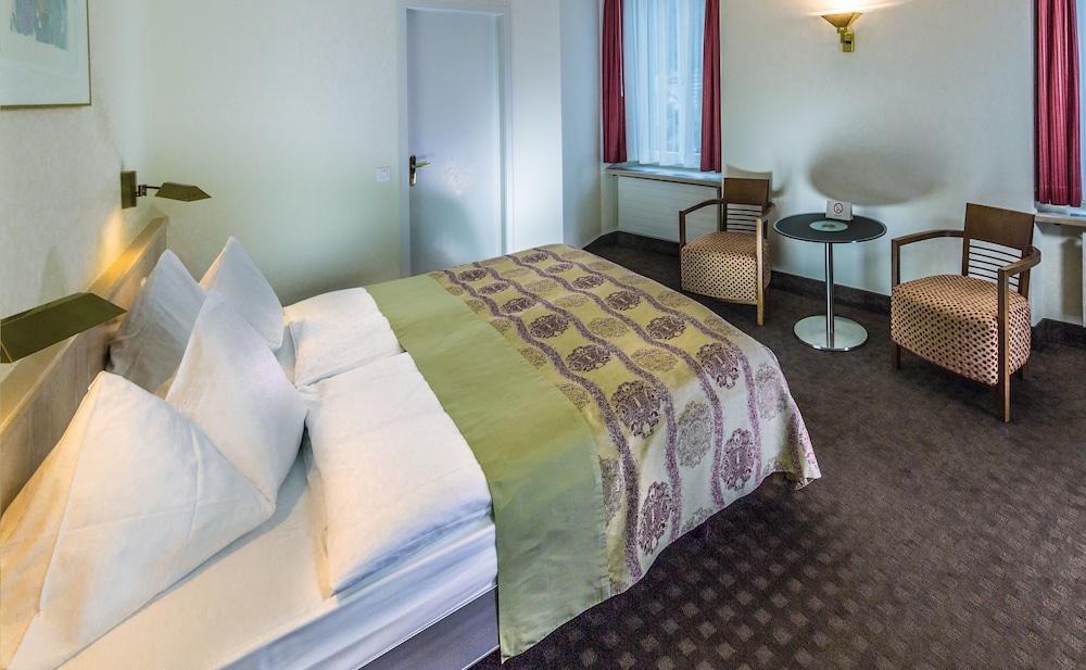 Seehotel Waldstaetterhof Swiss Quality Brunnen Bagian luar foto